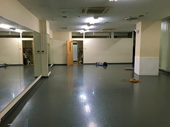 方市岡東町 ： 旧 宮下靖子バレエ学園 枚方教室　解体･撤去・復旧工事