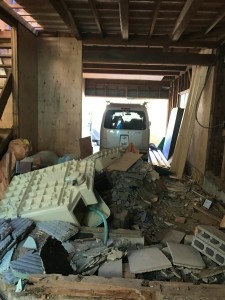 解体中 (3)